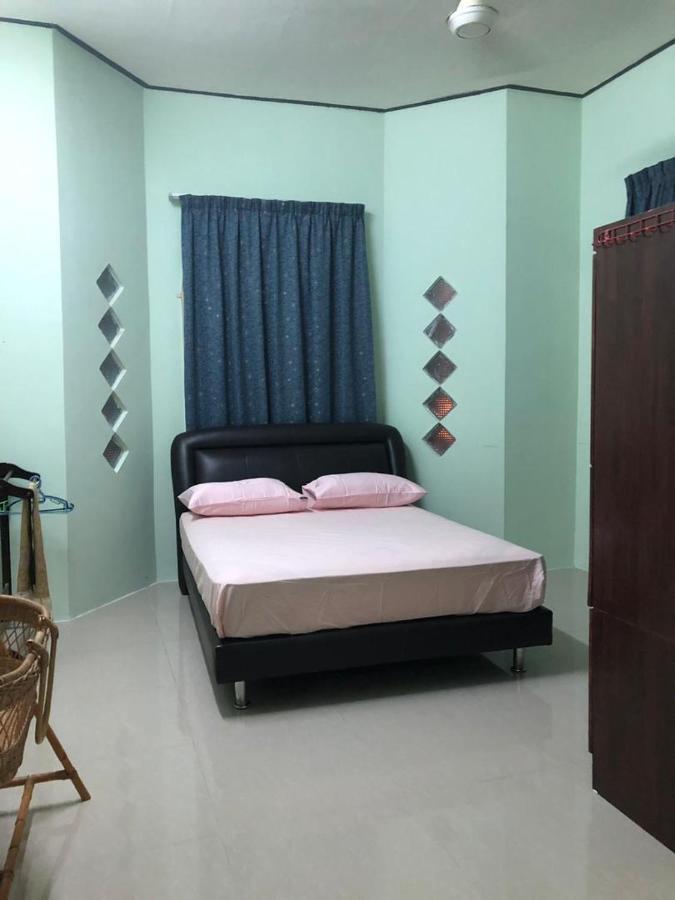 Afza Homestay Sura Free Unifi Kampong Sura Masjid エクステリア 写真